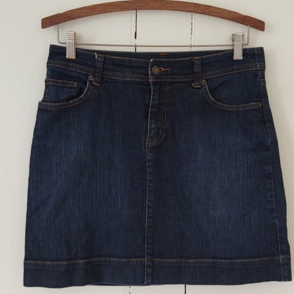 Garnet Hill Stretch Demin Mini Skirt size Small Cotton Blend